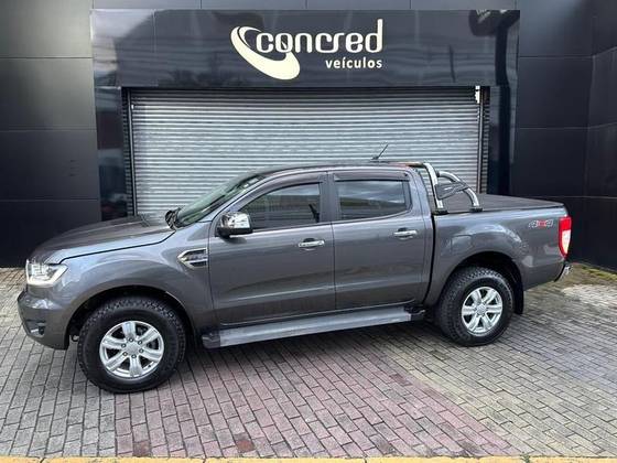 FORD RANGER 3.2 XLT 4X4 CD 20V DIESEL 4P AUTOMÁTICO
